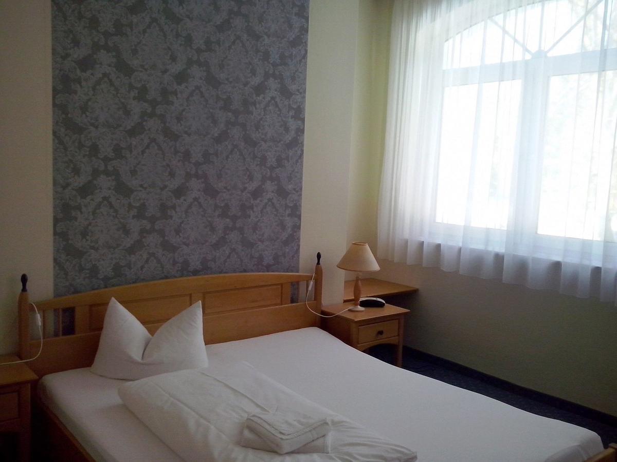 Hotel & Restaurant Haus Am See Locknitz Ngoại thất bức ảnh