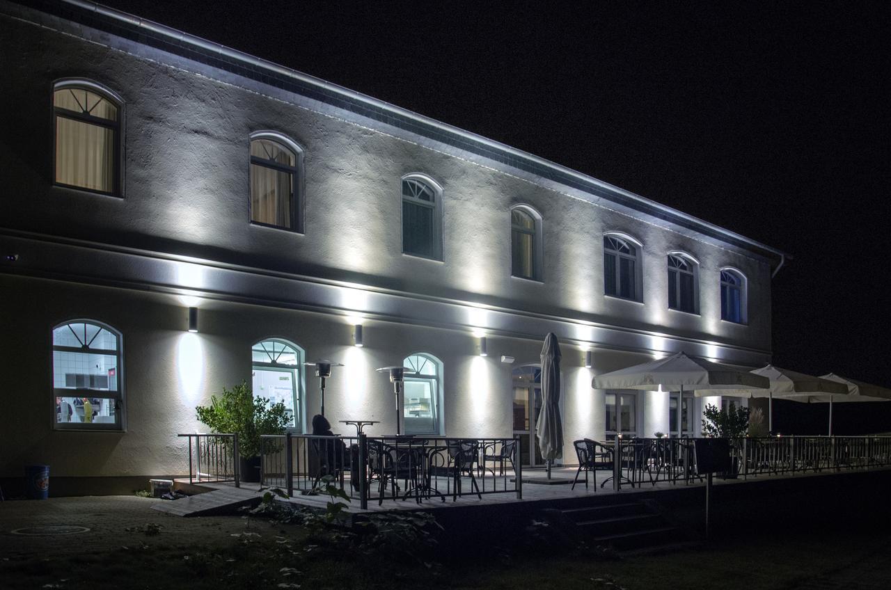 Hotel & Restaurant Haus Am See Locknitz Ngoại thất bức ảnh